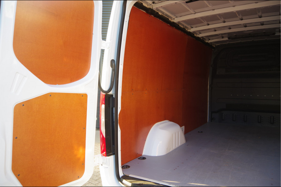 Mercedes-Benz Sprinter 319 3.0 CDI V6 L2H1 AUT. LED, 3.5T TREKHAAK, CAMERA, NAVI, APPLE CARPLAY, ZONNEKLEP, GEVEERDE BEST. STOEL
