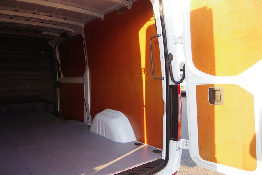 Mercedes-Benz Sprinter 319 3.0 CDI V6 L2H1 AUT. LED, 3.5T TREKHAAK, CAMERA, NAVI, APPLE CARPLAY, ZONNEKLEP, GEVEERDE BEST. STOEL
