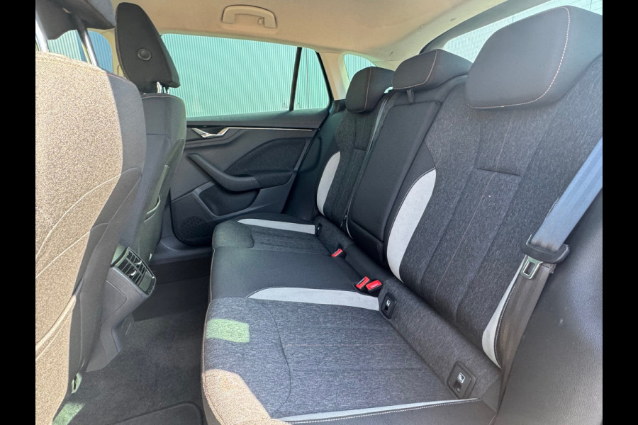 Škoda SCALA 1.0 TSI * AppleCarPlay * Cruise * PDC * Trekhaak * Visueel Cockpit *