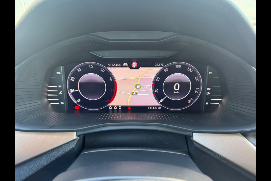 Škoda SCALA 1.0 TSI * AppleCarPlay * Cruise * PDC * Trekhaak * Visueel Cockpit *