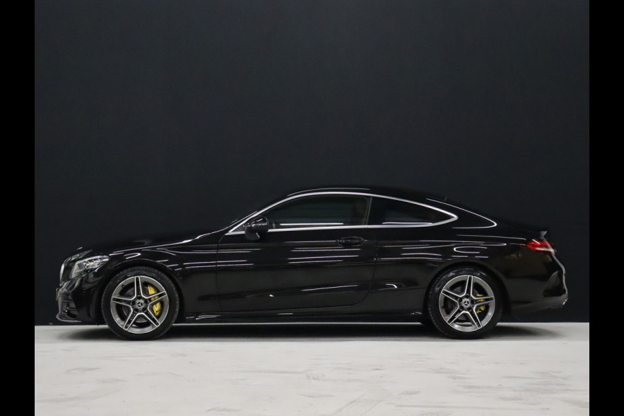 Mercedes-Benz C-Klasse Coupé 200 AMG [SFEERVERLICHTING, APPLE CARPLAY, ANDROID, CAMERA, VOL LEDER, CRUISE, STOELEN ELEKTRISCH, FLIPPERS, NIEUWSTAAT]