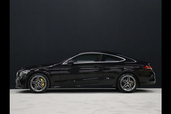 Mercedes-Benz C-Klasse Coupé 200 AMG [SFEERVERLICHTING, APPLE CARPLAY, ANDROID, CAMERA, VOL LEDER, CRUISE, STOELEN ELEKTRISCH, FLIPPERS, NIEUWSTAAT]