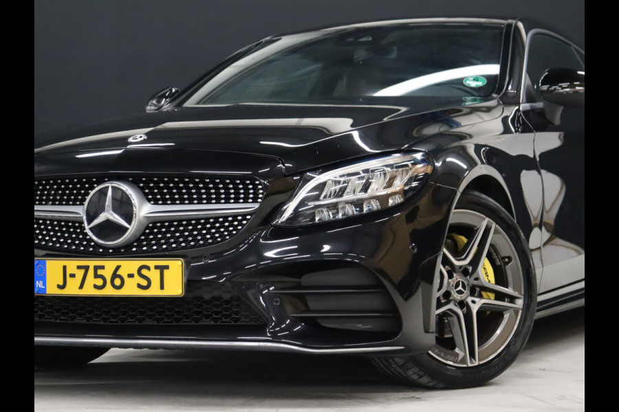 Mercedes-Benz C-Klasse Coupé 200 AMG [SFEERVERLICHTING, APPLE CARPLAY, ANDROID, CAMERA, VOL LEDER, CRUISE, STOELEN ELEKTRISCH, FLIPPERS, NIEUWSTAAT]