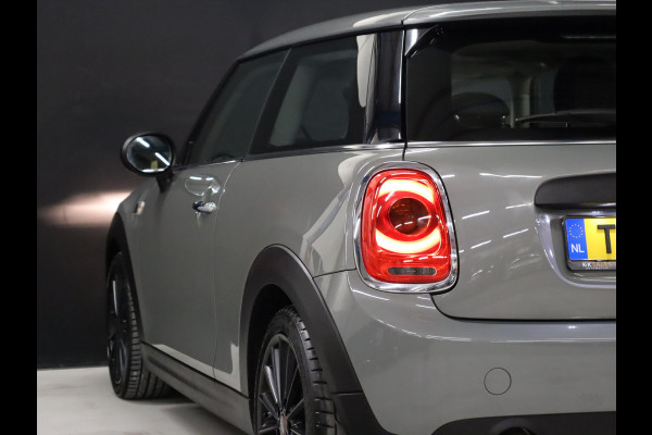 MINI Mini 1.5 One Sport [APPLE CARPLAY, CRUISE CONTROL, JCW VELGEN, CLIMATE CONTROL, NAVIGATIE, NIEUWSTAAT]