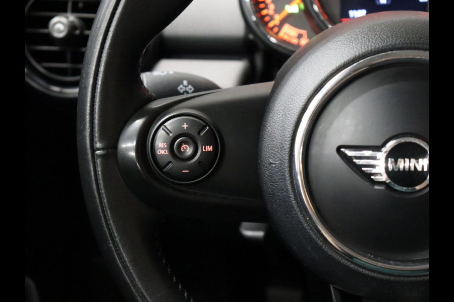 MINI Mini 1.5 One Sport [APPLE CARPLAY, CRUISE CONTROL, JCW VELGEN, CLIMATE CONTROL, NAVIGATIE, NIEUWSTAAT]