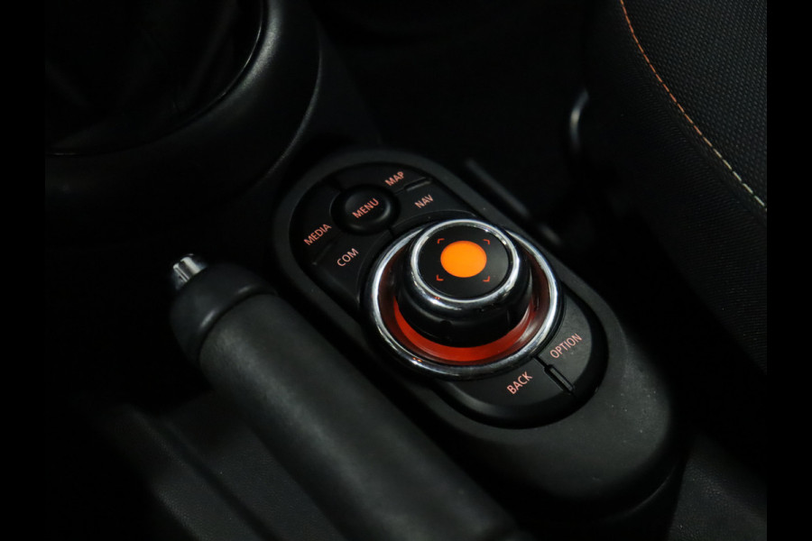 MINI Mini 1.5 One Sport [APPLE CARPLAY, CRUISE CONTROL, JCW VELGEN, CLIMATE CONTROL, NAVIGATIE, NIEUWSTAAT]