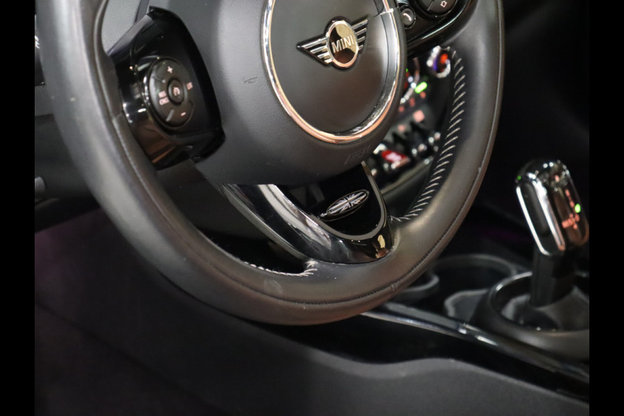 MINI Clubman 1.5 Cooper Richmond Park Edition DIGITAL DASH, CRUISE CONTROL, APPLE CARPLAY, SCHUIFKANTELDAK, HARMAN KARDON AUDIO,  VOL LEDER, PDC, STOELVERWARMING, NAVIGATIE, NIEUWSTAAT]