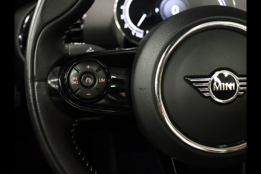 MINI Clubman 1.5 Cooper Richmond Park Edition DIGITAL DASH, CRUISE CONTROL, APPLE CARPLAY, SCHUIFKANTELDAK, HARMAN KARDON AUDIO,  VOL LEDER, PDC, STOELVERWARMING, NAVIGATIE, NIEUWSTAAT]