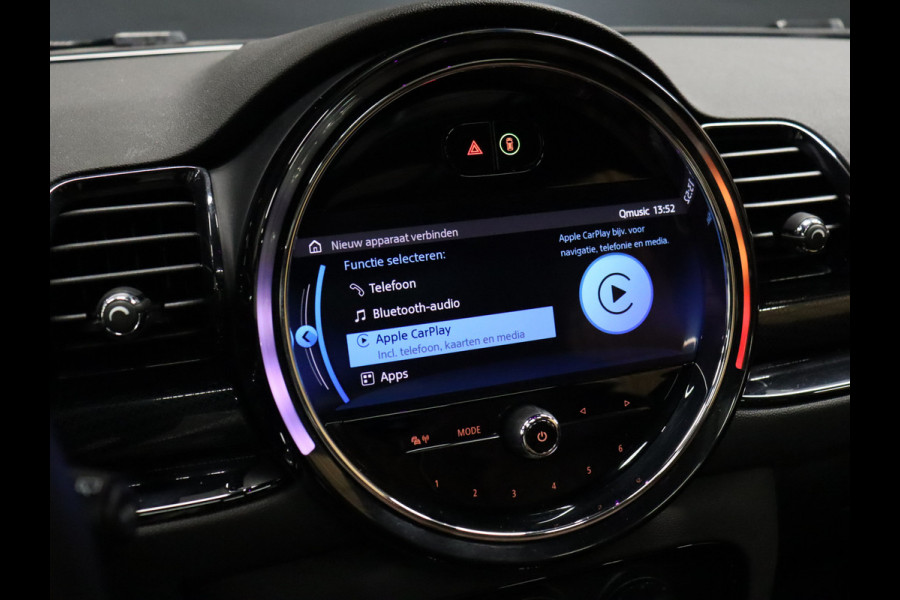 MINI Clubman 1.5 Cooper Richmond Park Edition DIGITAL DASH, CRUISE CONTROL, APPLE CARPLAY, SCHUIFKANTELDAK, HARMAN KARDON AUDIO,  VOL LEDER, PDC, STOELVERWARMING, NAVIGATIE, NIEUWSTAAT]