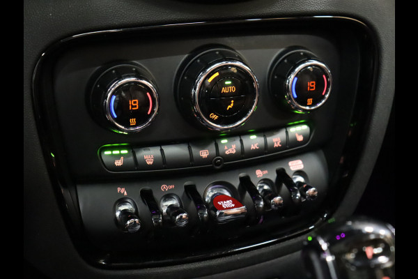 MINI Clubman 1.5 Cooper Richmond Park Edition DIGITAL DASH, CRUISE CONTROL, APPLE CARPLAY, SCHUIFKANTELDAK, HARMAN KARDON AUDIO,  VOL LEDER, PDC, STOELVERWARMING, NAVIGATIE, NIEUWSTAAT]
