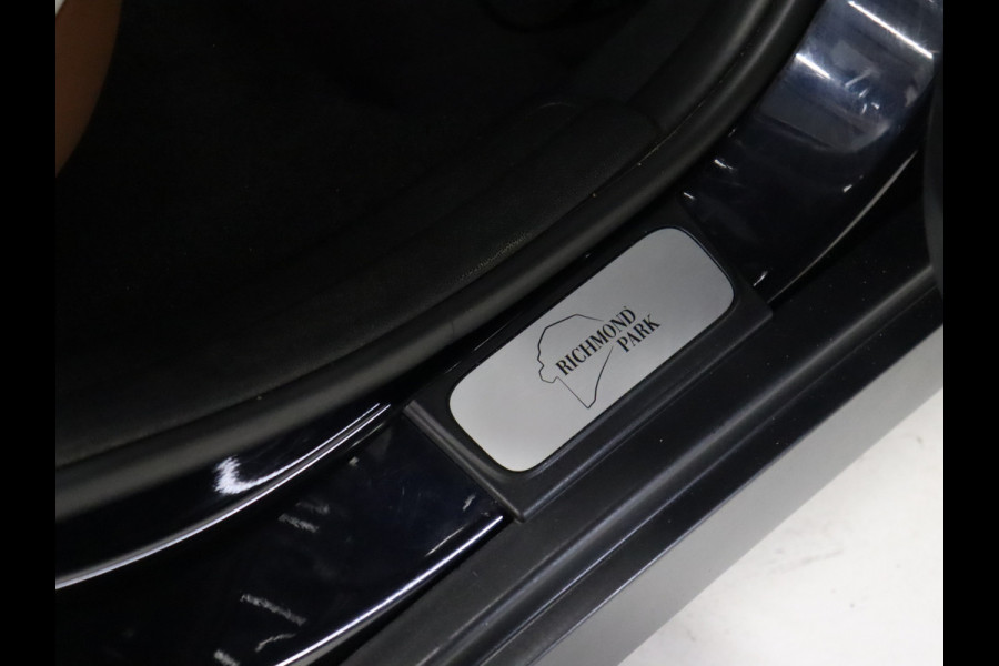 MINI Clubman 1.5 Cooper Richmond Park Edition DIGITAL DASH, CRUISE CONTROL, APPLE CARPLAY, SCHUIFKANTELDAK, HARMAN KARDON AUDIO,  VOL LEDER, PDC, STOELVERWARMING, NAVIGATIE, NIEUWSTAAT]