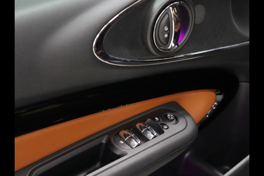 MINI Clubman 1.5 Cooper Richmond Park Edition DIGITAL DASH, CRUISE CONTROL, APPLE CARPLAY, SCHUIFKANTELDAK, HARMAN KARDON AUDIO,  VOL LEDER, PDC, STOELVERWARMING, NAVIGATIE, NIEUWSTAAT]