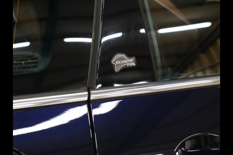 MINI Clubman 1.5 Cooper Richmond Park Edition DIGITAL DASH, CRUISE CONTROL, APPLE CARPLAY, SCHUIFKANTELDAK, HARMAN KARDON AUDIO,  VOL LEDER, PDC, STOELVERWARMING, NAVIGATIE, NIEUWSTAAT]
