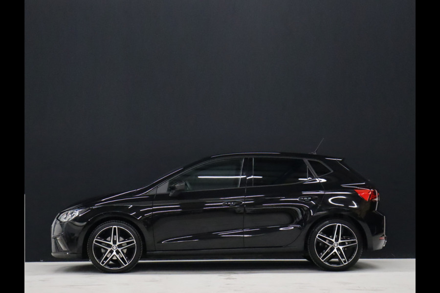 Seat Ibiza 1.0 TSI FR Business Intense [ADAPTIVE CRUISE CONTROL, APPLE CARPLAY, CAMERA, DIGITAL DASH, FLIPPERS, PDC V+A, CLIMATE CONTROL, NAVIGATIE,NIEUWSTAAT]