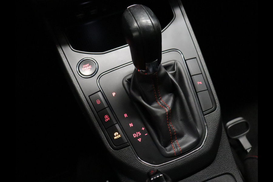 Seat Ibiza 1.0 TSI FR Business Intense [ADAPTIVE CRUISE CONTROL, APPLE CARPLAY, CAMERA, DIGITAL DASH, FLIPPERS, PDC V+A, CLIMATE CONTROL, NAVIGATIE,NIEUWSTAAT]