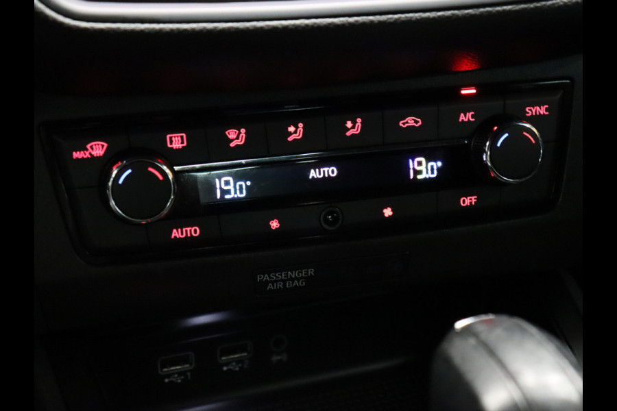 Seat Ibiza 1.0 TSI FR Business Intense [ADAPTIVE CRUISE CONTROL, APPLE CARPLAY, CAMERA, DIGITAL DASH, FLIPPERS, PDC V+A, CLIMATE CONTROL, NAVIGATIE,NIEUWSTAAT]