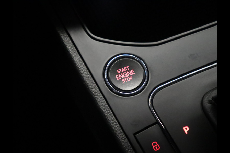 Seat Ibiza 1.0 TSI FR Business Intense [ADAPTIVE CRUISE CONTROL, APPLE CARPLAY, CAMERA, DIGITAL DASH, FLIPPERS, PDC V+A, CLIMATE CONTROL, NAVIGATIE,NIEUWSTAAT]