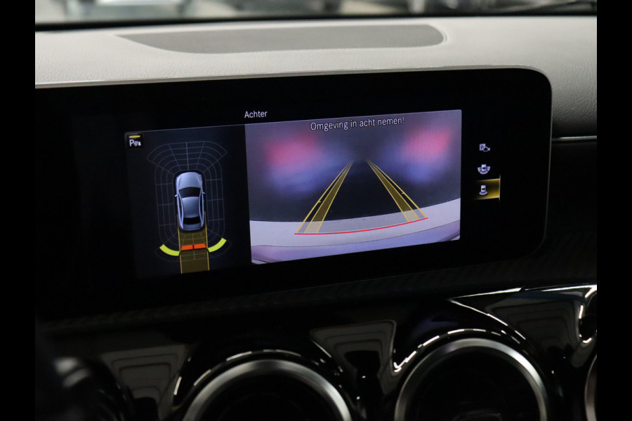 Mercedes-Benz A-Klasse 200 Business Solution [APPLE CARPLAY, ANDROID, SPORTSTOELEN, CAMERA, CRUISE CONTROL, CLIMATE CONTROL, 18" LM VELG, NIEUWSTAAT]