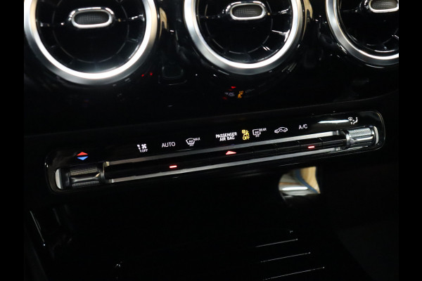 Mercedes-Benz A-Klasse 200 Business Solution [APPLE CARPLAY, ANDROID, SPORTSTOELEN, CAMERA, CRUISE CONTROL, CLIMATE CONTROL, 18" LM VELG, NIEUWSTAAT]
