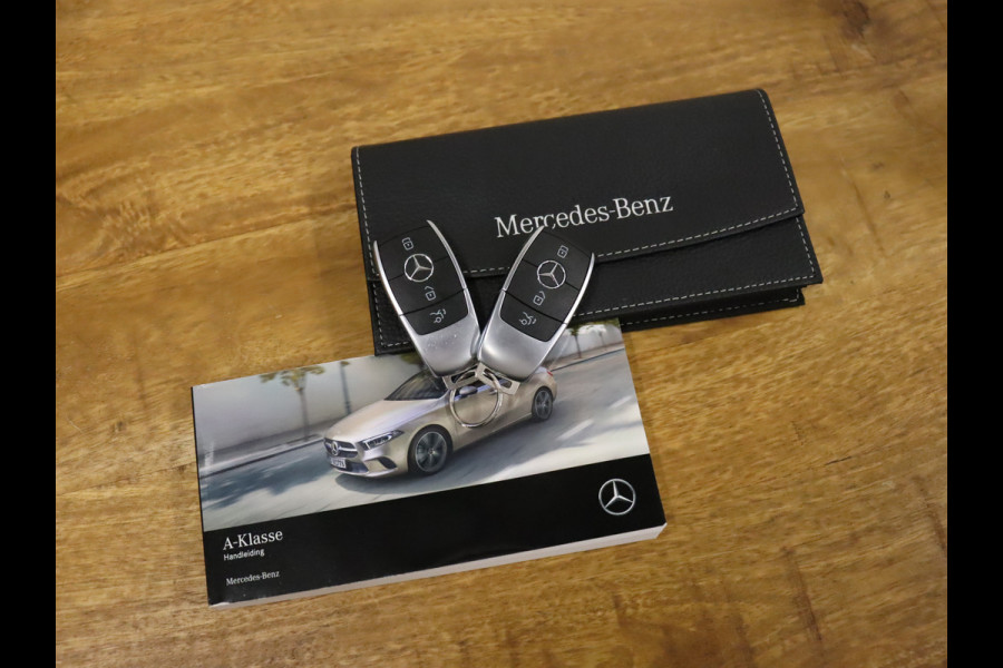 Mercedes-Benz A-Klasse 200 Business Solution [APPLE CARPLAY, ANDROID, SPORTSTOELEN, CAMERA, CRUISE CONTROL, CLIMATE CONTROL, 18" LM VELG, NIEUWSTAAT]