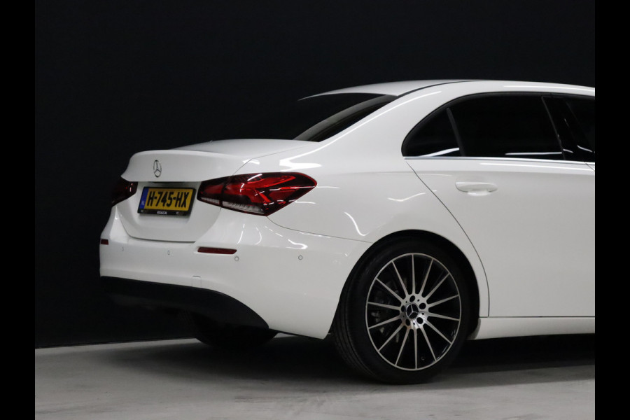 Mercedes-Benz A-Klasse 200 Business Solution [APPLE CARPLAY, ANDROID, SPORTSTOELEN, CAMERA, CRUISE CONTROL, CLIMATE CONTROL, 18" LM VELG, NIEUWSTAAT]