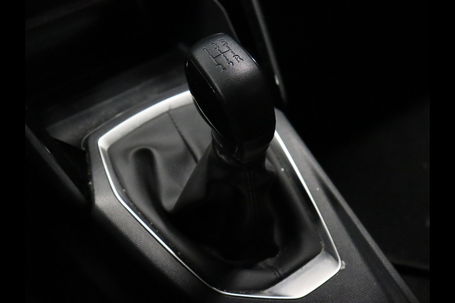 Peugeot 208 1.2 PureTech Sport [CRUISE CONTROL, APPLE CARPLAY, ELEKTRISCHE RAMEN VOOR, NAVIGATIE, NIEUWSTAAT]