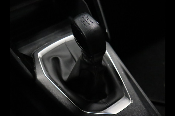Peugeot 208 1.2 PureTech Sport [CRUISE CONTROL, APPLE CARPLAY, ELEKTRISCHE RAMEN VOOR, NAVIGATIE, NIEUWSTAAT]