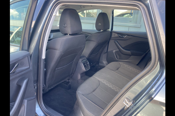 Škoda Kamiq 1.0 TSi 110pk DSG Ambition CLIMA/CARPLAY/CRUISE/LED/PDC