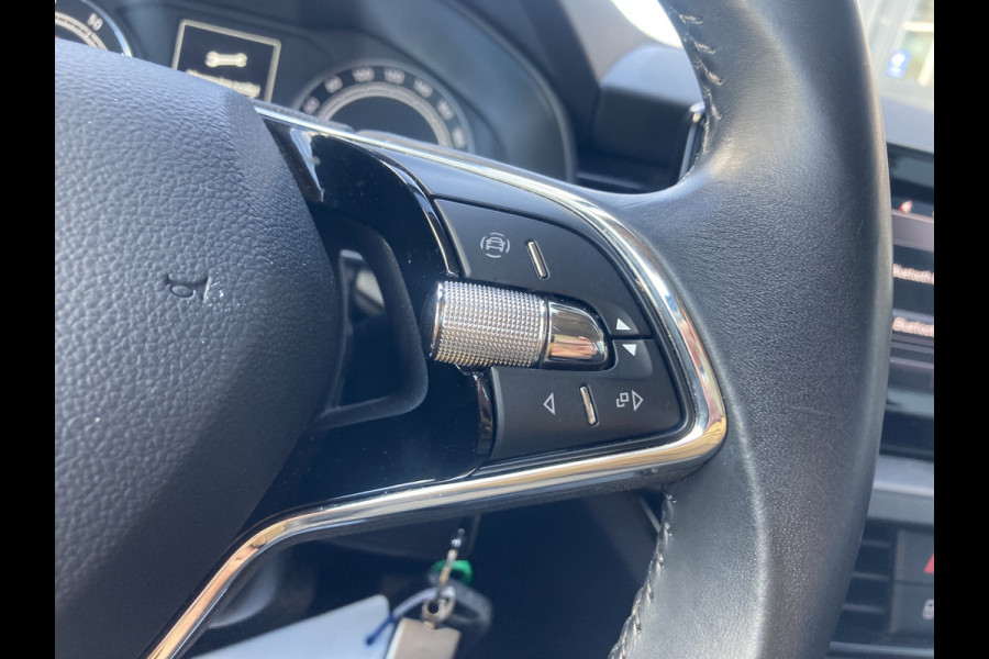 Škoda Kamiq 1.0 TSi 110pk DSG Ambition CLIMA/CARPLAY/CRUISE/LED/PDC