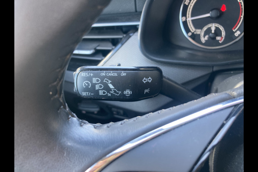 Škoda Kamiq 1.0 TSi 110pk DSG Ambition CLIMA/CARPLAY/CRUISE/LED/PDC
