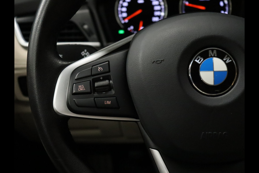 BMW 2 Serie Gran Tourer 218i High Executive Edition [HEAD-UP DISPLAY, NAVIGATIE, PDC V+A, STOELVERWARMING, CRUISE CONTROL, VOL LEDER, ELEKTRISCHE ACHTERKLEP, NIEUWSTAAT]
