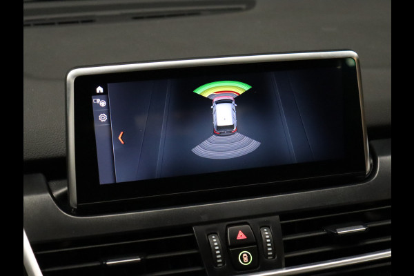 BMW 2 Serie Gran Tourer 218i High Executive Edition [HEAD-UP DISPLAY, NAVIGATIE, PDC V+A, STOELVERWARMING, CRUISE CONTROL, VOL LEDER, ELEKTRISCHE ACHTERKLEP, NIEUWSTAAT]