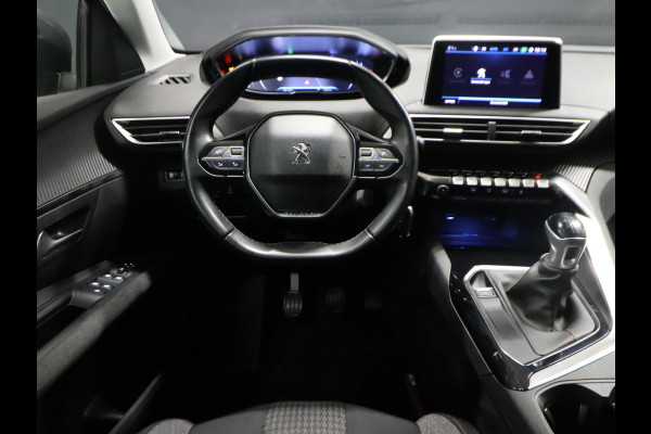 Peugeot 5008 1.2 PureTech Blue Lease Executive 7P [APPLE CARPLAY, CAMERA, TREKHAAK, NAVIGATIE, CRUISE CONTROL, DIGITAL DASH, NIEUWSTAAT]