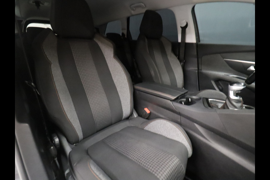 Peugeot 5008 1.2 PureTech Blue Lease Executive 7P [APPLE CARPLAY, CAMERA, TREKHAAK, NAVIGATIE, CRUISE CONTROL, DIGITAL DASH, NIEUWSTAAT]