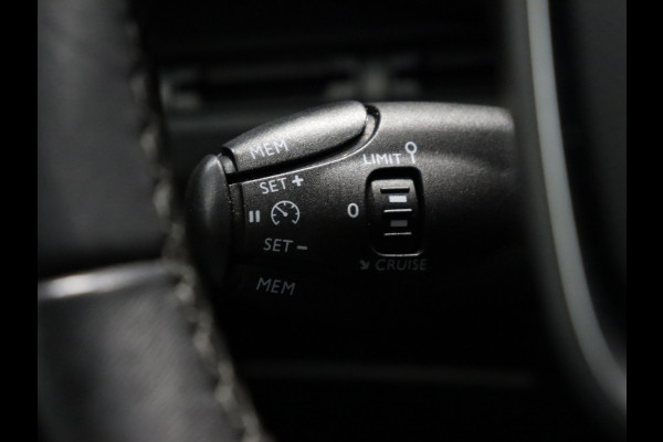 Peugeot 5008 1.2 PureTech Blue Lease Executive 7P [APPLE CARPLAY, CAMERA, TREKHAAK, NAVIGATIE, CRUISE CONTROL, DIGITAL DASH, NIEUWSTAAT]