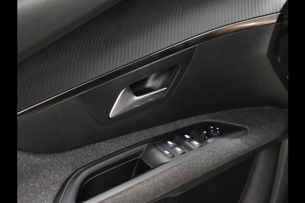 Peugeot 5008 1.2 PureTech Blue Lease Executive 7P [APPLE CARPLAY, CAMERA, TREKHAAK, NAVIGATIE, CRUISE CONTROL, DIGITAL DASH, NIEUWSTAAT]