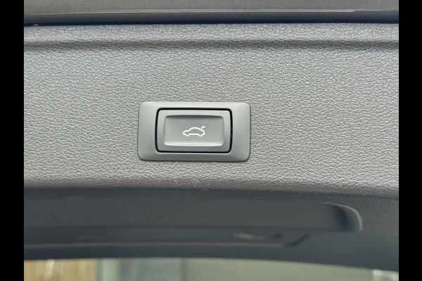Audi A4 Avant 35 TFSI S edition Automaat | Panoramadak | LED | Sportstoelen | Stoelverwarming | Extra getint glas | 20 inch lichtmetalen