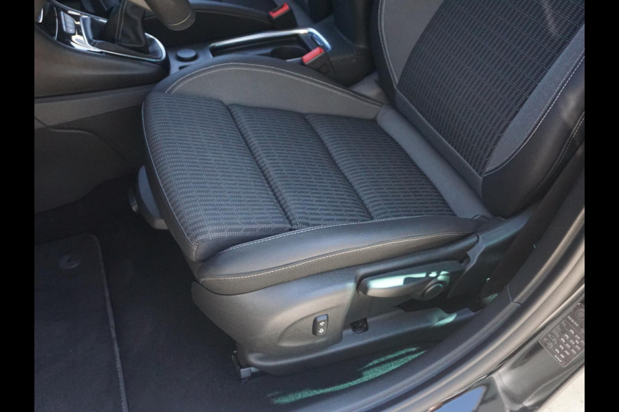 Opel Astra Sports Tourer 1.2 Business Elegance Afn Trekhaak