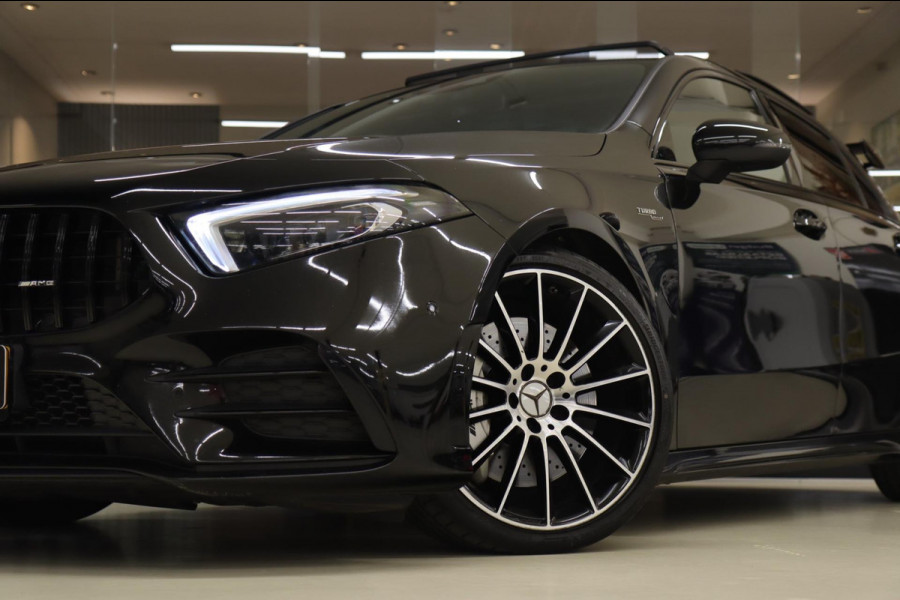 Mercedes-Benz A-Klasse AMG 35 4MATIC PANO/LANEASSIST/BURM/MEMORYST/BOMVOL