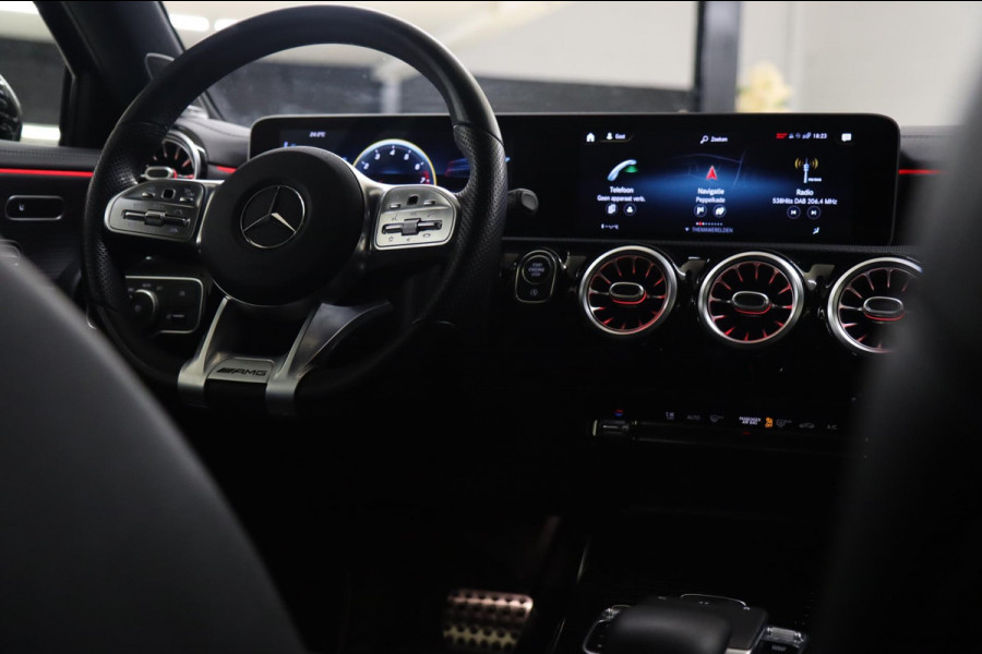 Mercedes-Benz A-Klasse AMG 35 4MATIC PANO/LANEASSIST/BURM/MEMORYST/BOMVOL