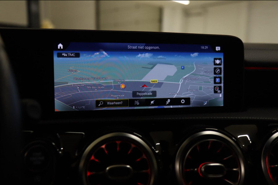 Mercedes-Benz A-Klasse AMG 35 4MATIC PANO/LANEASSIST/BURM/MEMORYST/BOMVOL