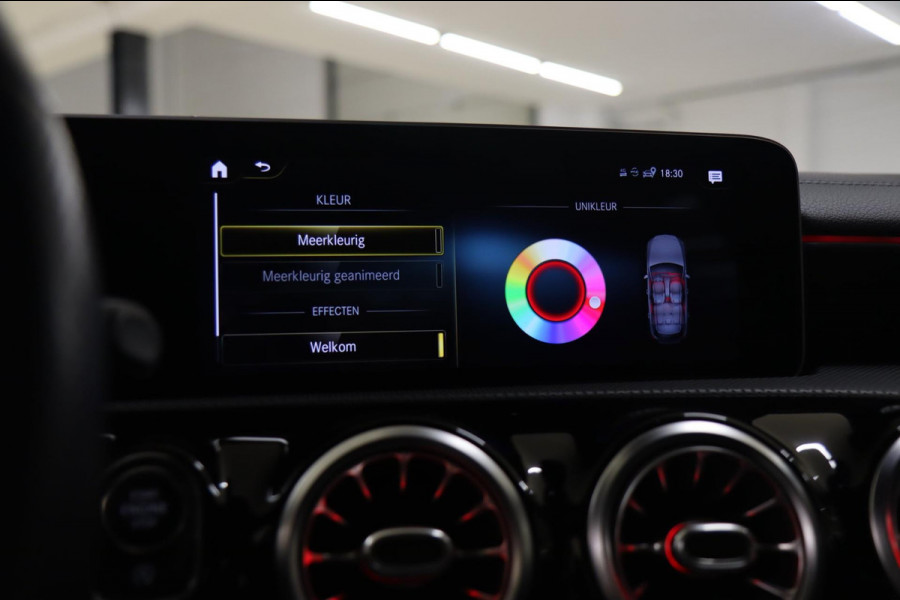 Mercedes-Benz A-Klasse AMG 35 4MATIC PANO/LANEASSIST/BURM/MEMORYST/BOMVOL