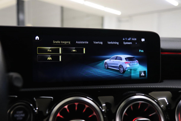 Mercedes-Benz A-Klasse AMG 35 4MATIC PANO/LANEASSIST/BURM/MEMORYST/BOMVOL