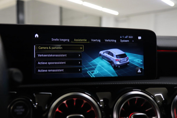 Mercedes-Benz A-Klasse AMG 35 4MATIC PANO/LANEASSIST/BURM/MEMORYST/BOMVOL