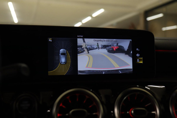 Mercedes-Benz A-Klasse AMG 35 4MATIC PANO/LANEASSIST/BURM/MEMORYST/BOMVOL