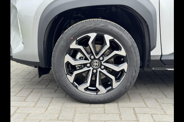 Toyota Yaris Cross 1.5 Hybrid 130PK First Edition Plus | Stoel + Stuurverwarming, Apple CarPlay, Keyless, 17inch, Groot scherm