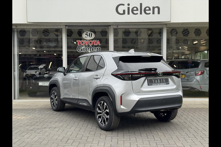 Toyota Yaris Cross 1.5 Hybrid 130PK First Edition Plus | Stoel + Stuurverwarming, Apple CarPlay, Keyless, 17inch, Groot scherm