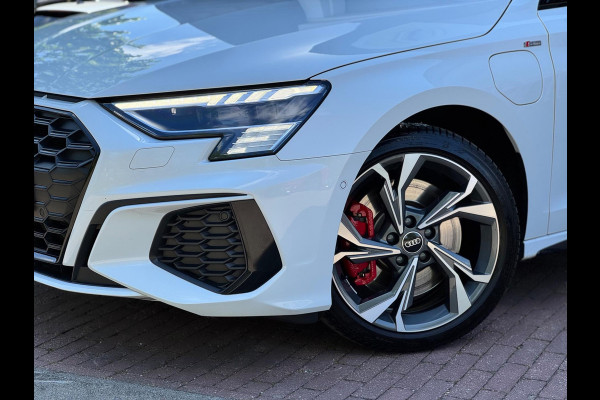 Audi A3 Sportback 45 TFSI e S edition Competition Carbon/Pano/Memory