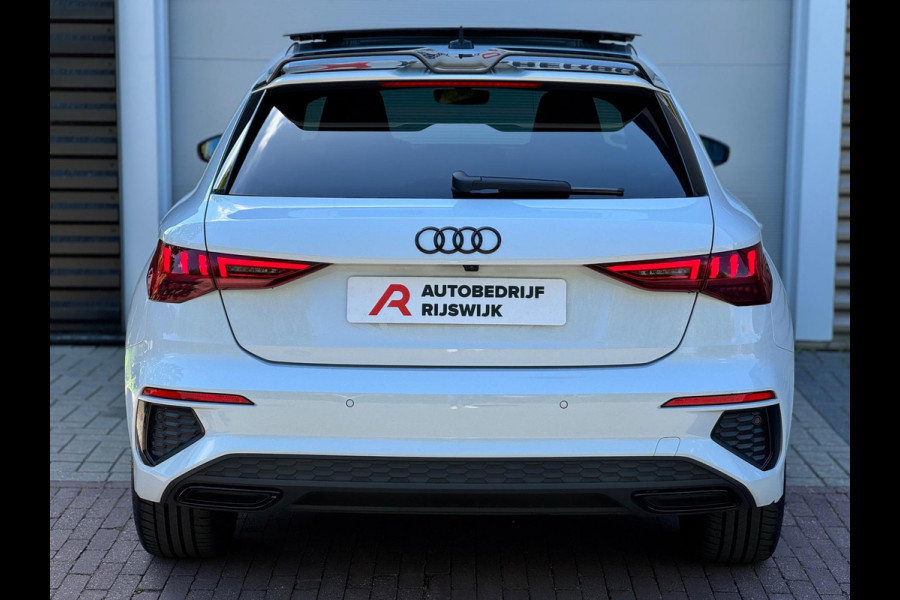 Audi A3 Sportback 45 TFSI e S edition Competition Carbon/Pano/Memory