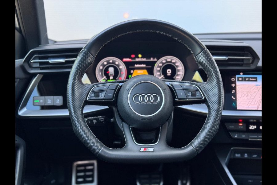 Audi A3 Sportback 45 TFSI e S edition Competition Carbon/Pano/Memory